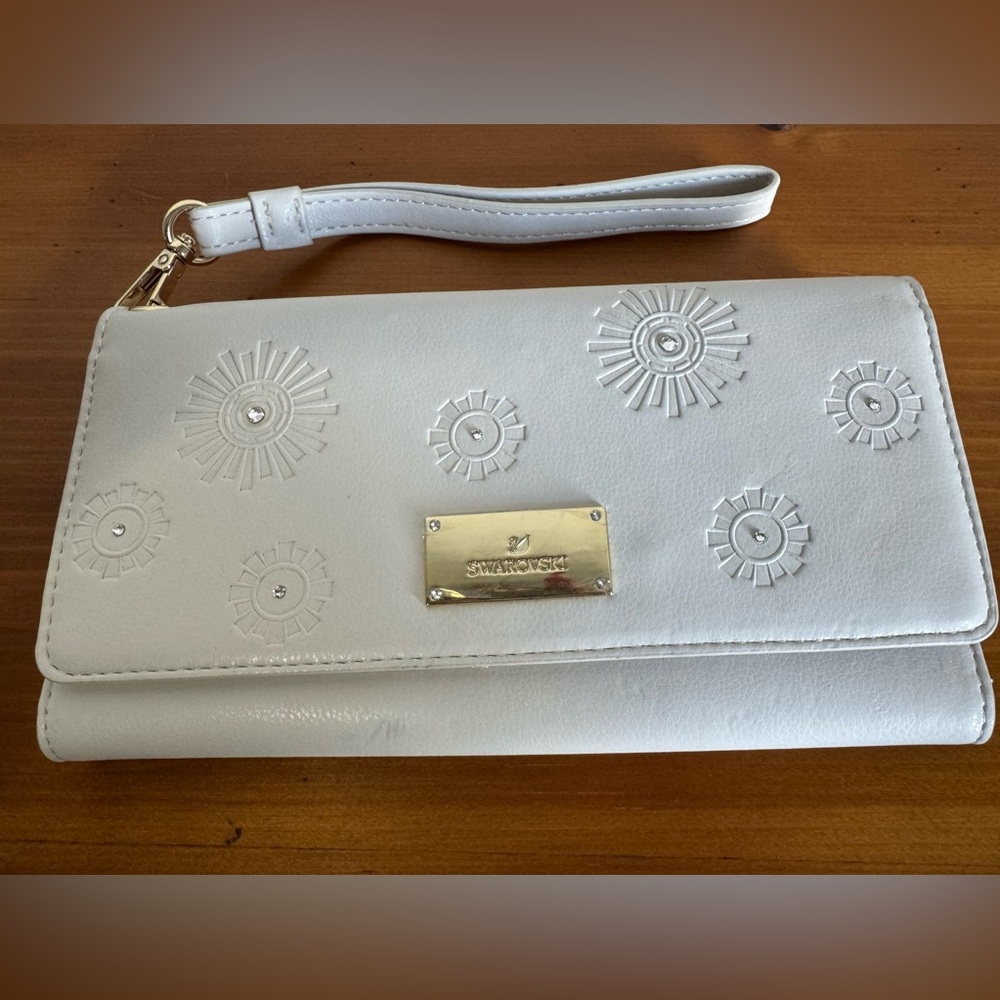 Swarovski Crystal Travel Wallet White - Picture 4 of 14